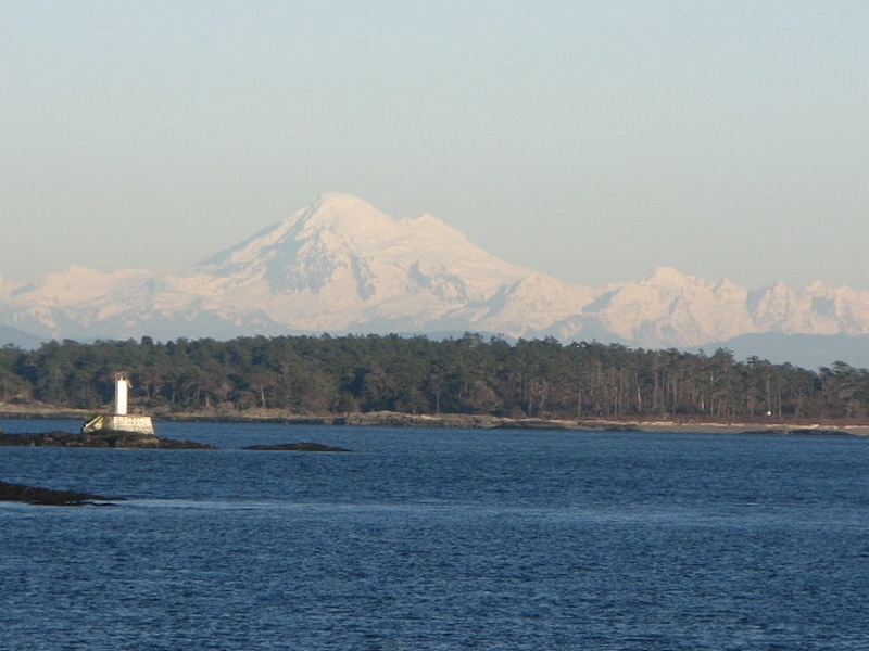 View from Sidney-by-the-Sea - Mount Baker (Washington) & Lighthouse